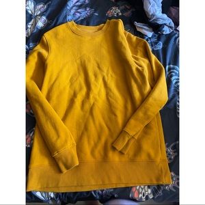 Mustard sweatshirt